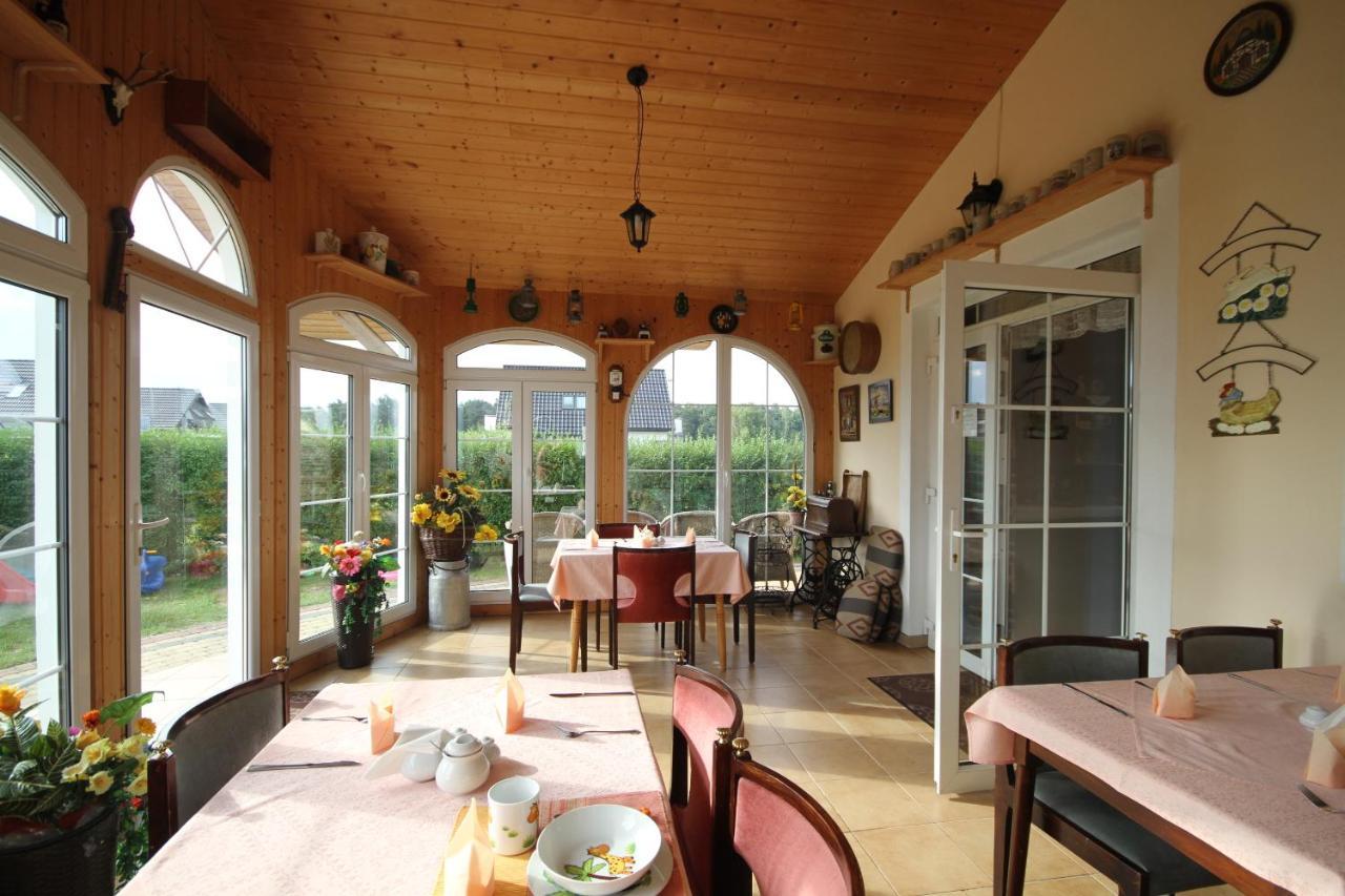 Dworek Leba I Domki Ranczo Itrich Extérieur photo