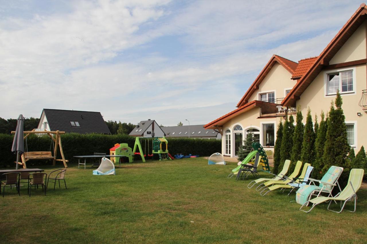 Dworek Leba I Domki Ranczo Itrich Extérieur photo