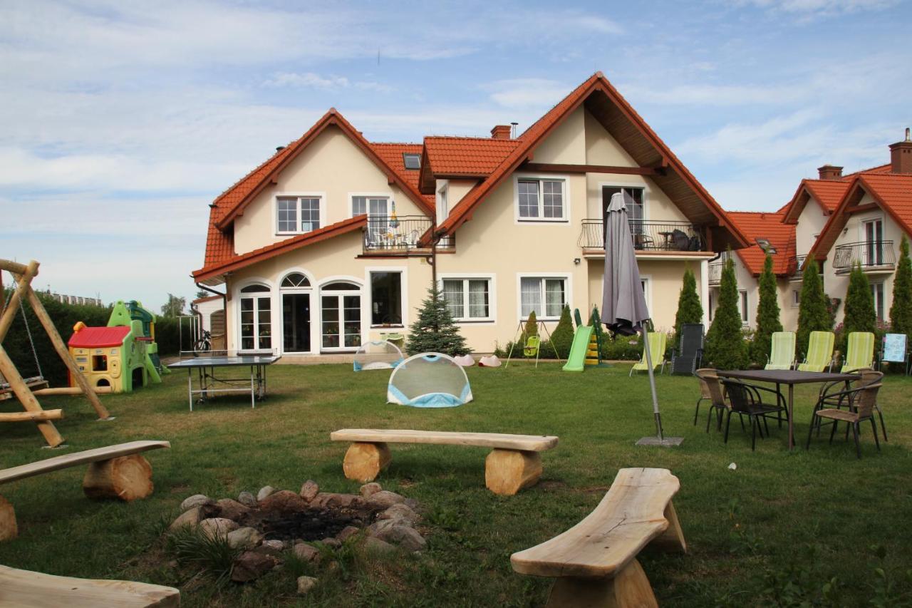 Dworek Leba I Domki Ranczo Itrich Extérieur photo