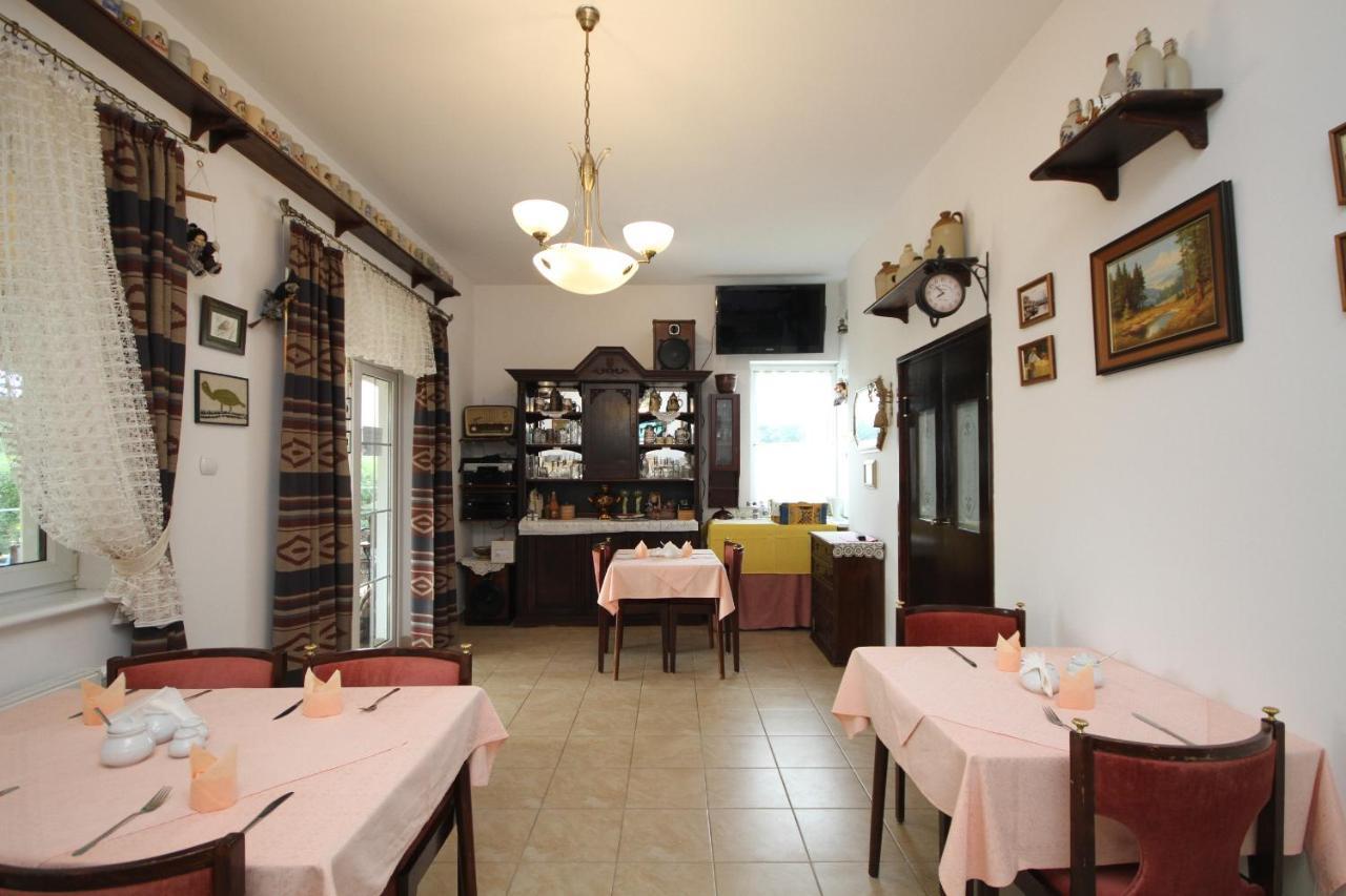Dworek Leba I Domki Ranczo Itrich Extérieur photo